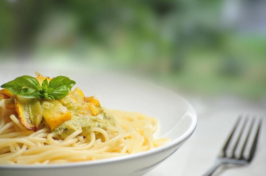 Spagety s petrzelovym pestem