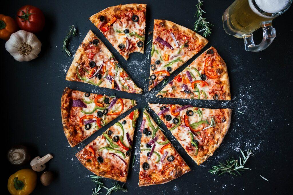Pizza z pomazánkového másla a bezlepkové mouky