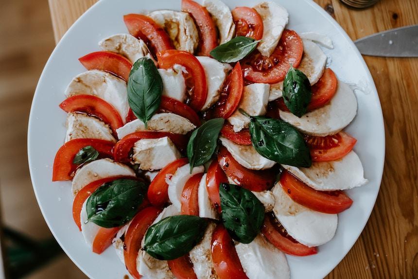 Rajcatovy salat s lilkem